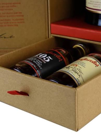 Glenfarclas 15 Year Old Whisky Gift Pack (Includes Bonus 25 Year Old and 105 Mini Bottles)